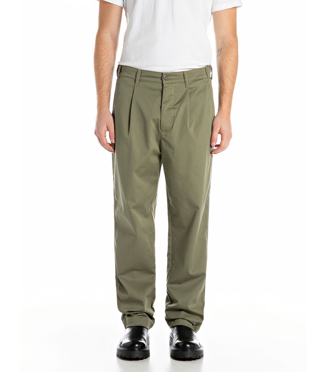 リラックスレギュラーフィットコットンツイルパンツ